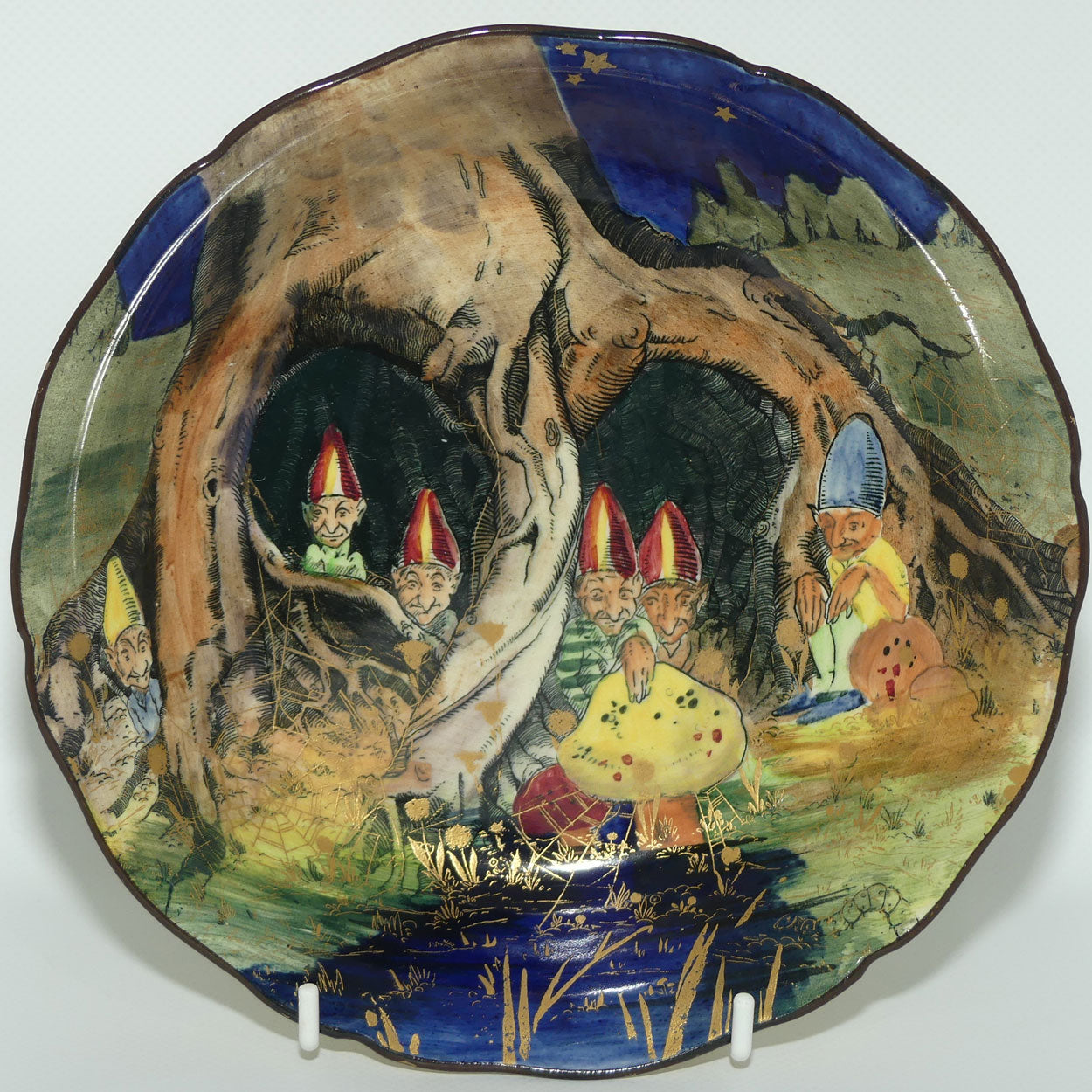 Royal Doulton Gnomes B with gilt highlights round bowl D4697