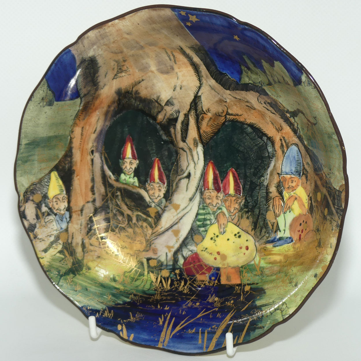 Royal Doulton Gnomes B with gilt highlights round bowl D4697
