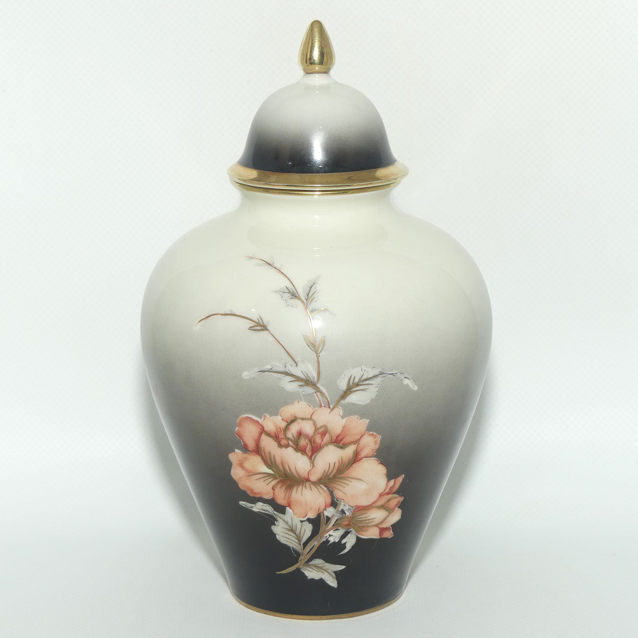Royal Porzellan Bavaria KM Germany lidded floral decorated ginger jar