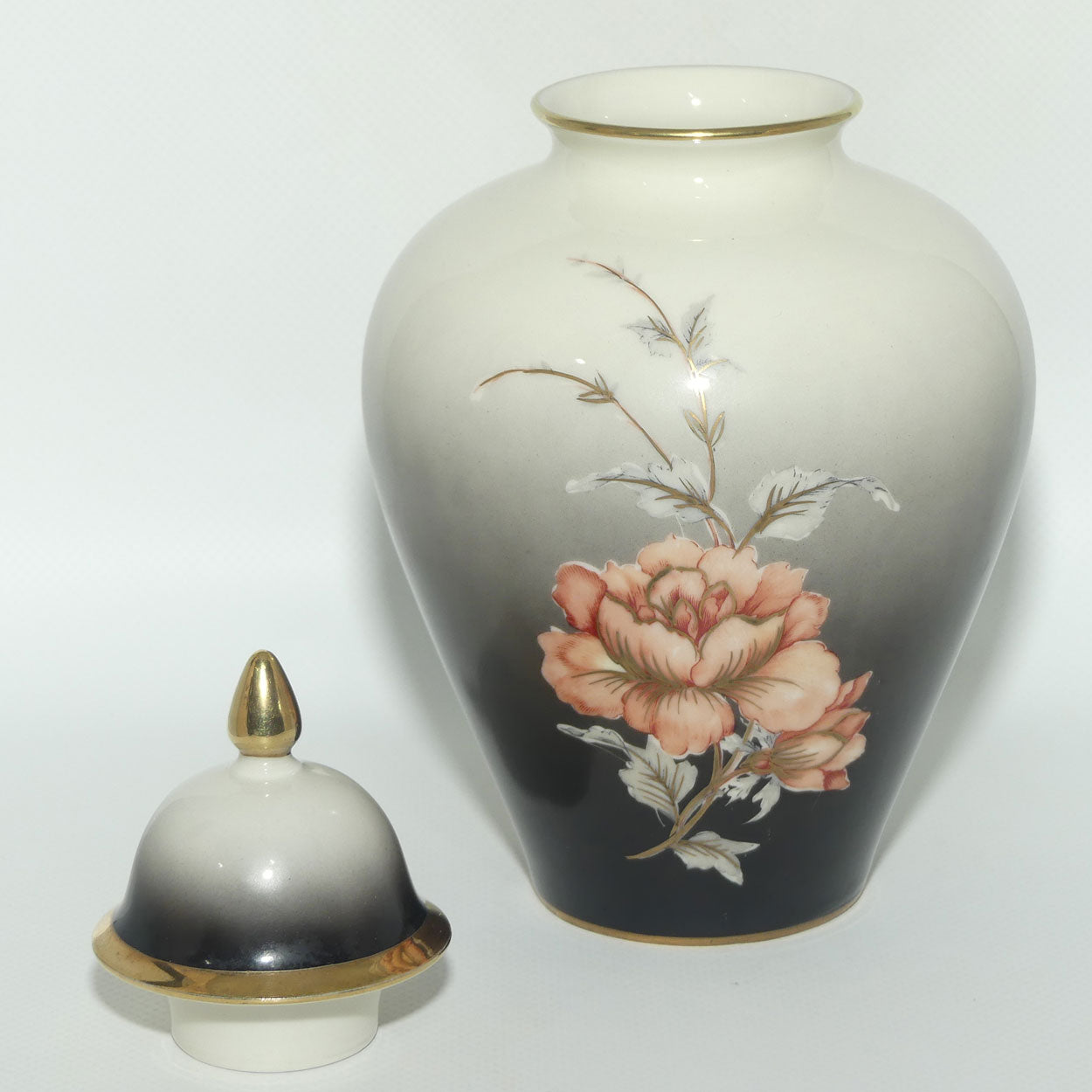 Royal Porzellan Bavaria KM Germany lidded floral decorated ginger jar