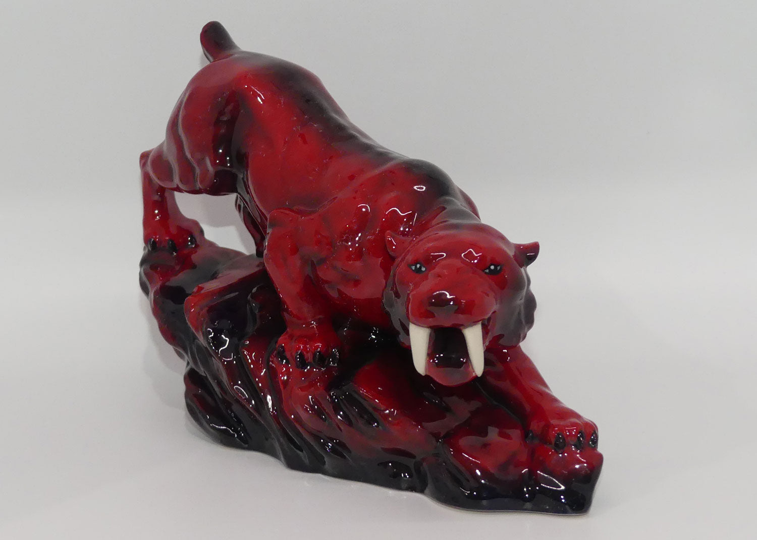 peggy-davies-ceramics-ruby-fusion-glaze-tiger-on-rock-2-white-teeth
