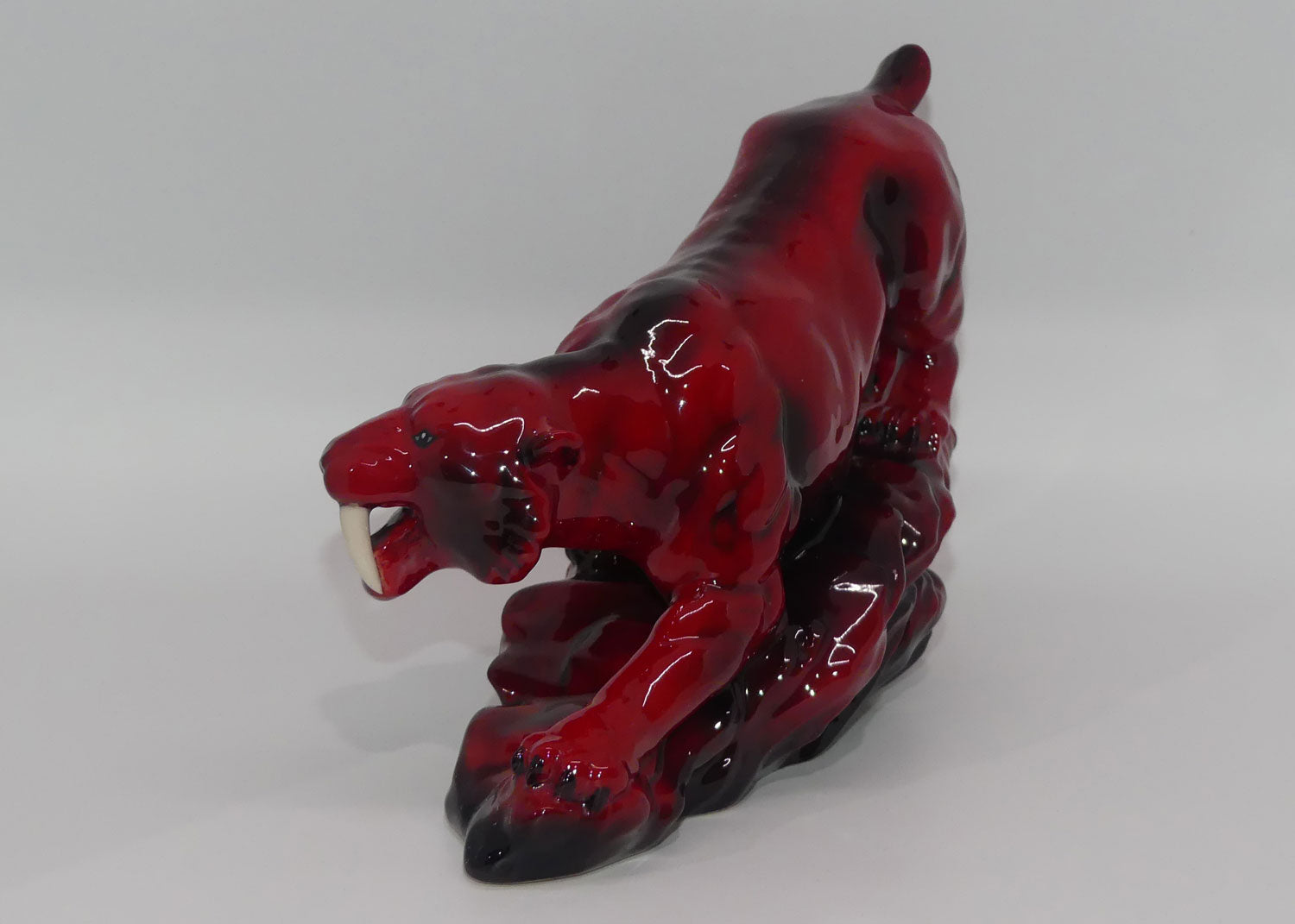 peggy-davies-ceramics-ruby-fusion-glaze-tiger-on-rock-2-white-teeth