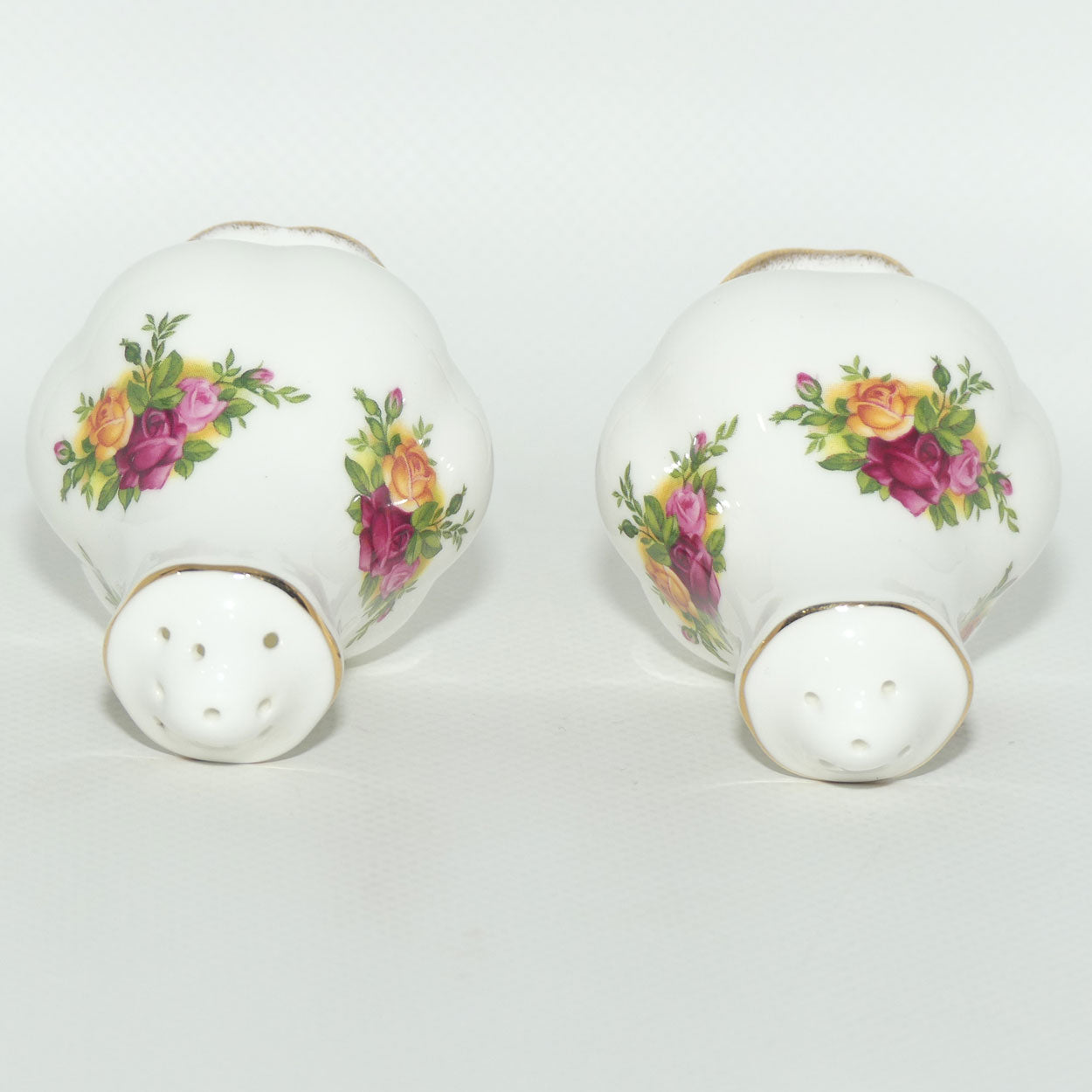 Royal Albert Bone China England Old Country Roses Salt and Pepper set | #2