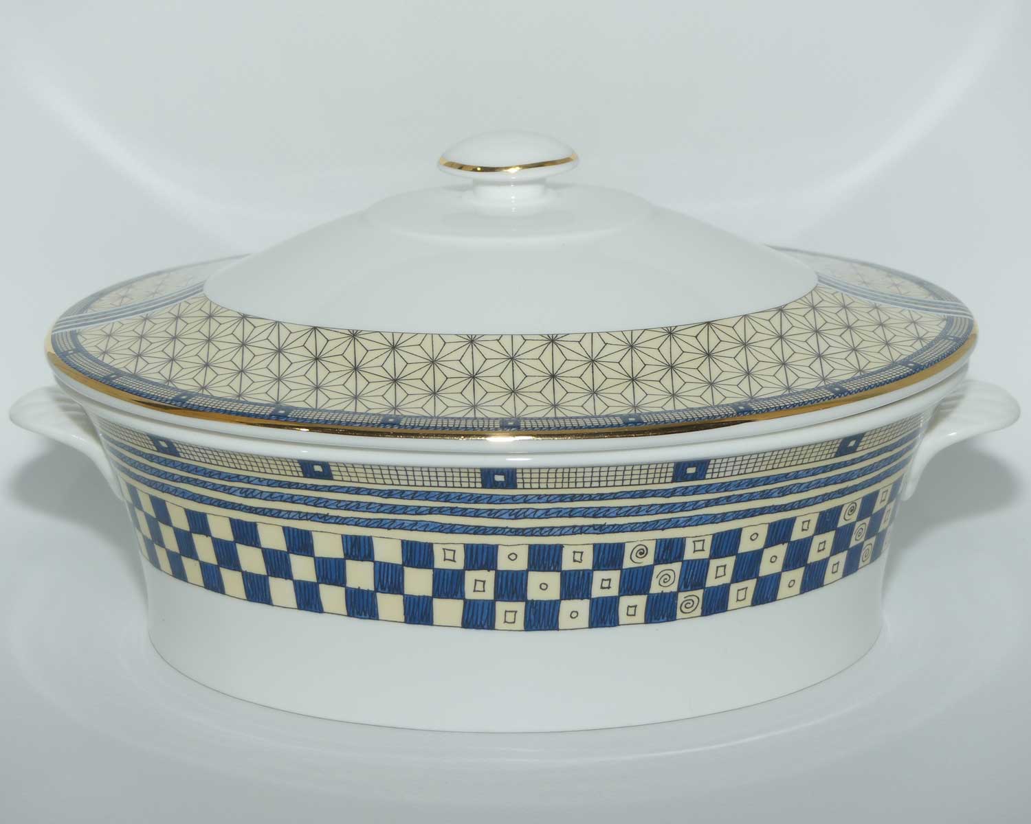 Wedgwood Bone China Samurai pattern | Covered Vegetable dish or tureen | #1
