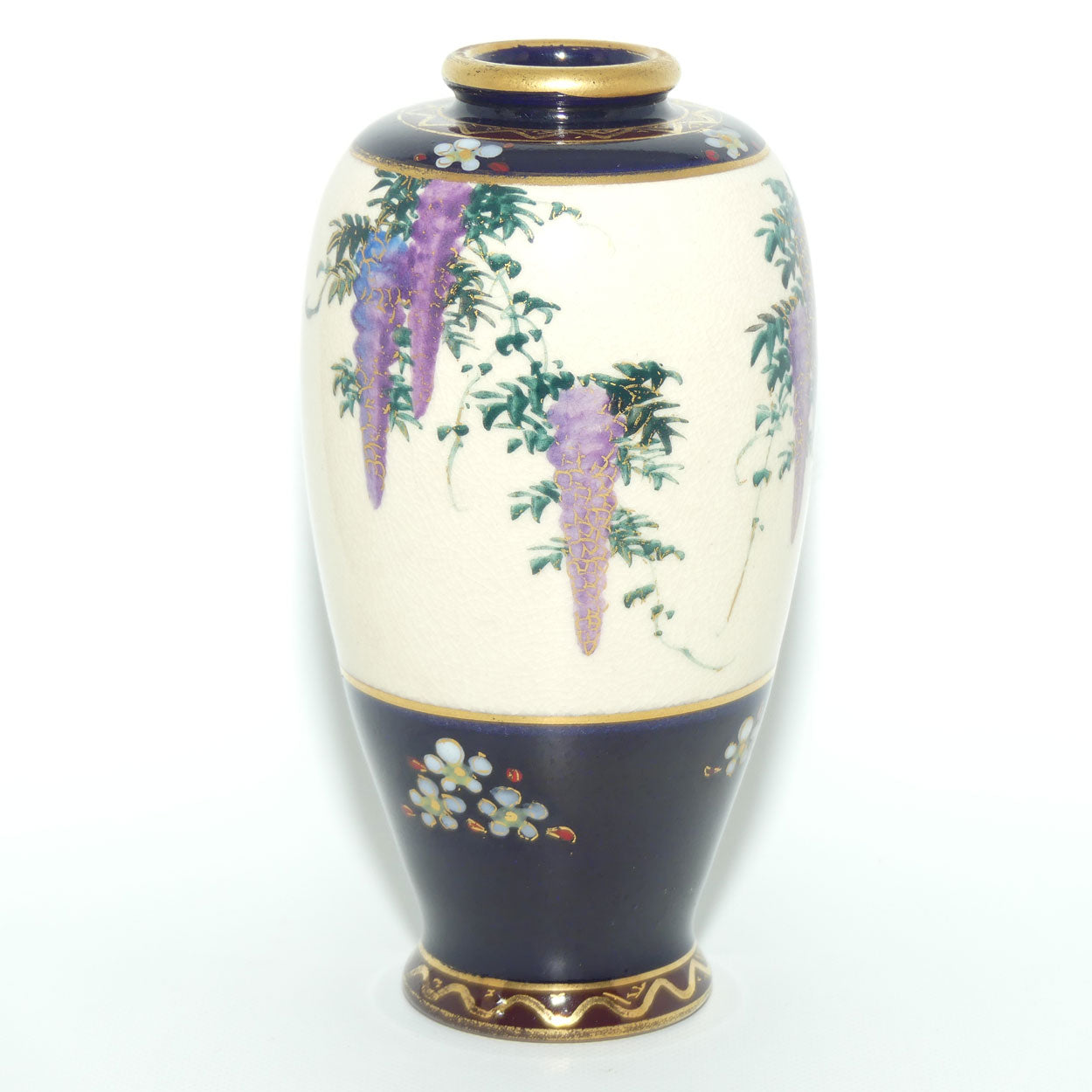 Satsuma vase depicting Wisteria by Koshida | late Meiji | Taisho period