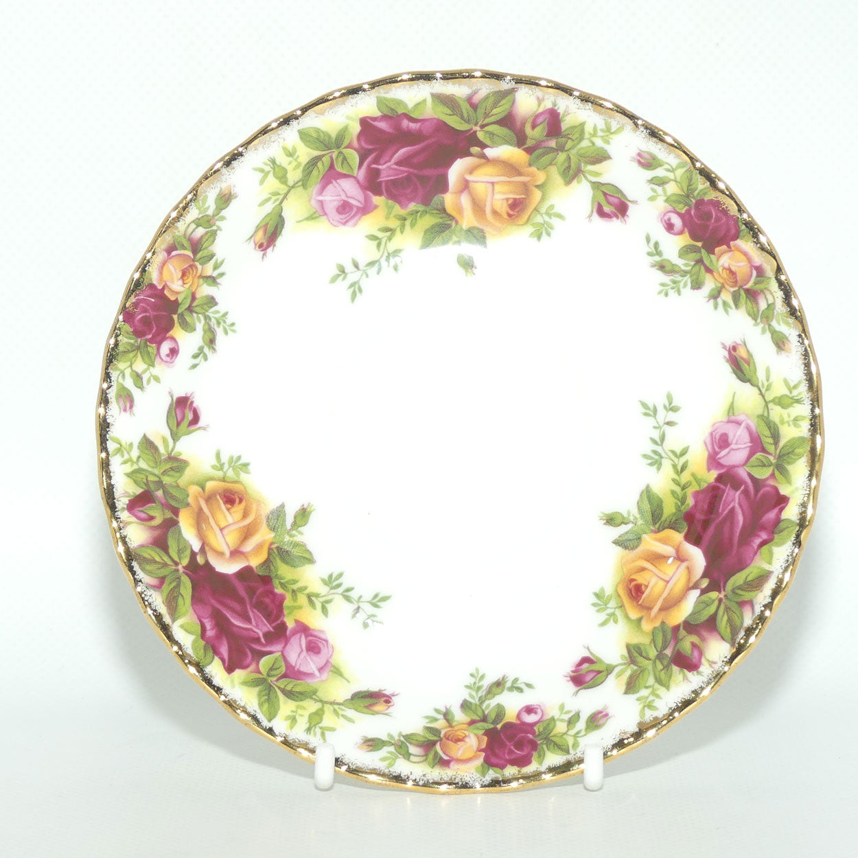 Royal Albert Bone China England Old Country Roses tea saucer | ©1962 Royal Albert Ltd backstamp