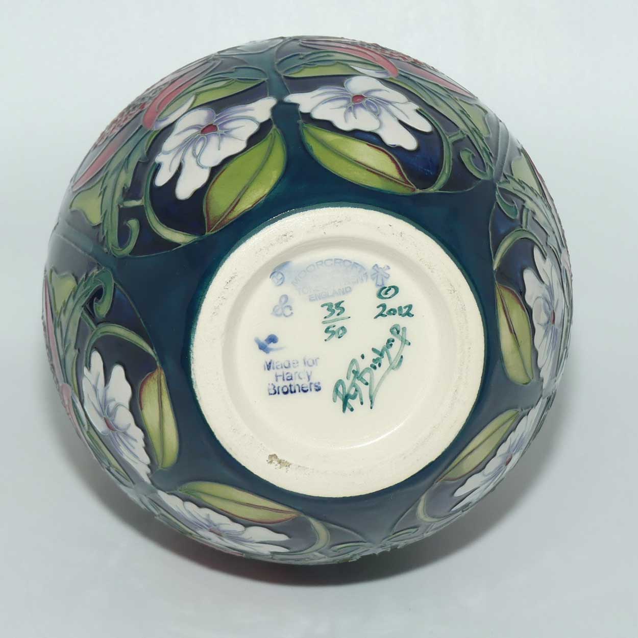 Moorcroft Scarlett Waratah 117/9 vase | LE35/50
