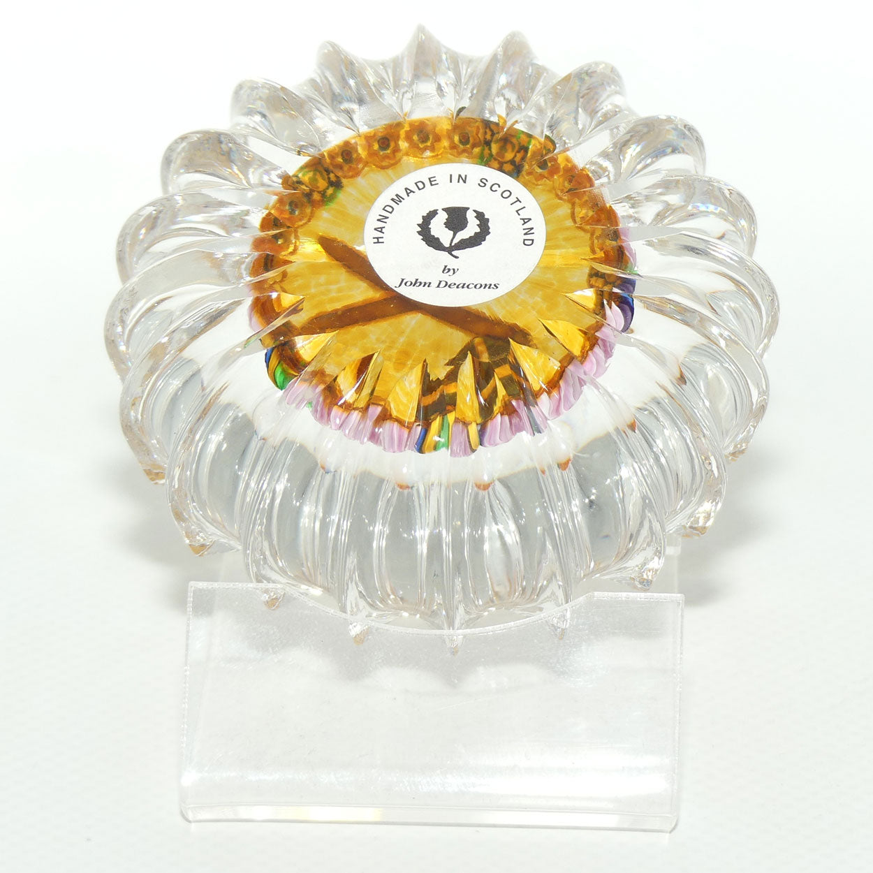 John Deacons Scotland the Brave medium paperweight | Ribbed | Amber