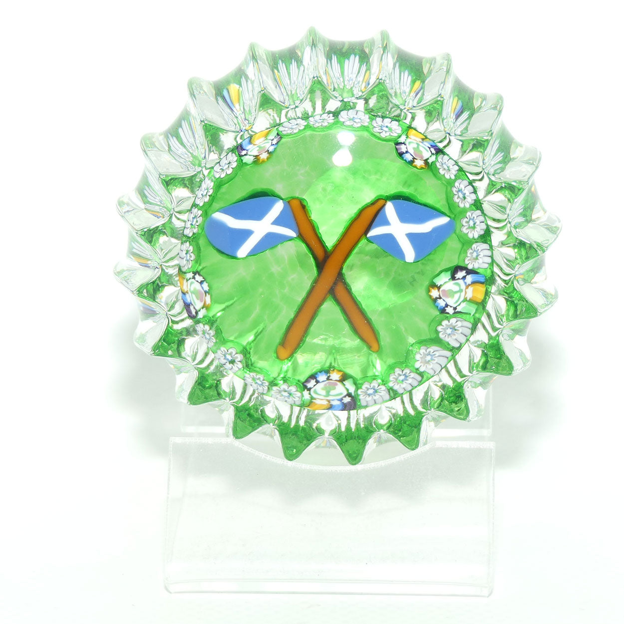 John Deacons Scotland the Brave medium paperweight | Ribbed | Green