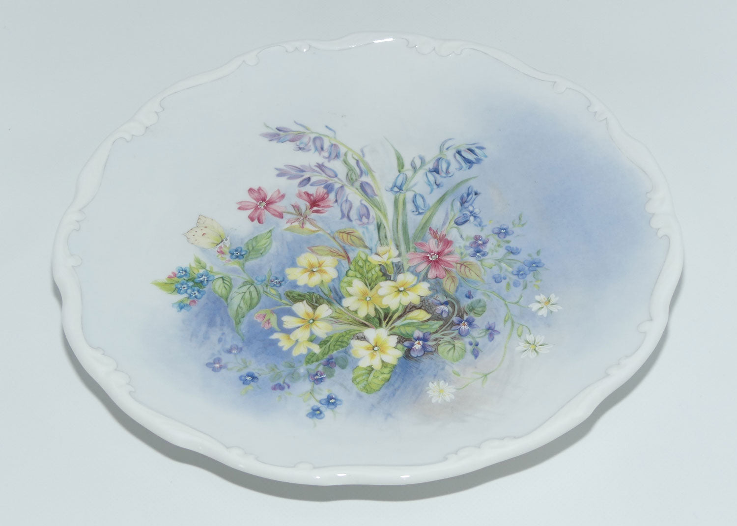 Royal Albert Bone China | Shakespeare's Flowers series plate | Primrose Beds