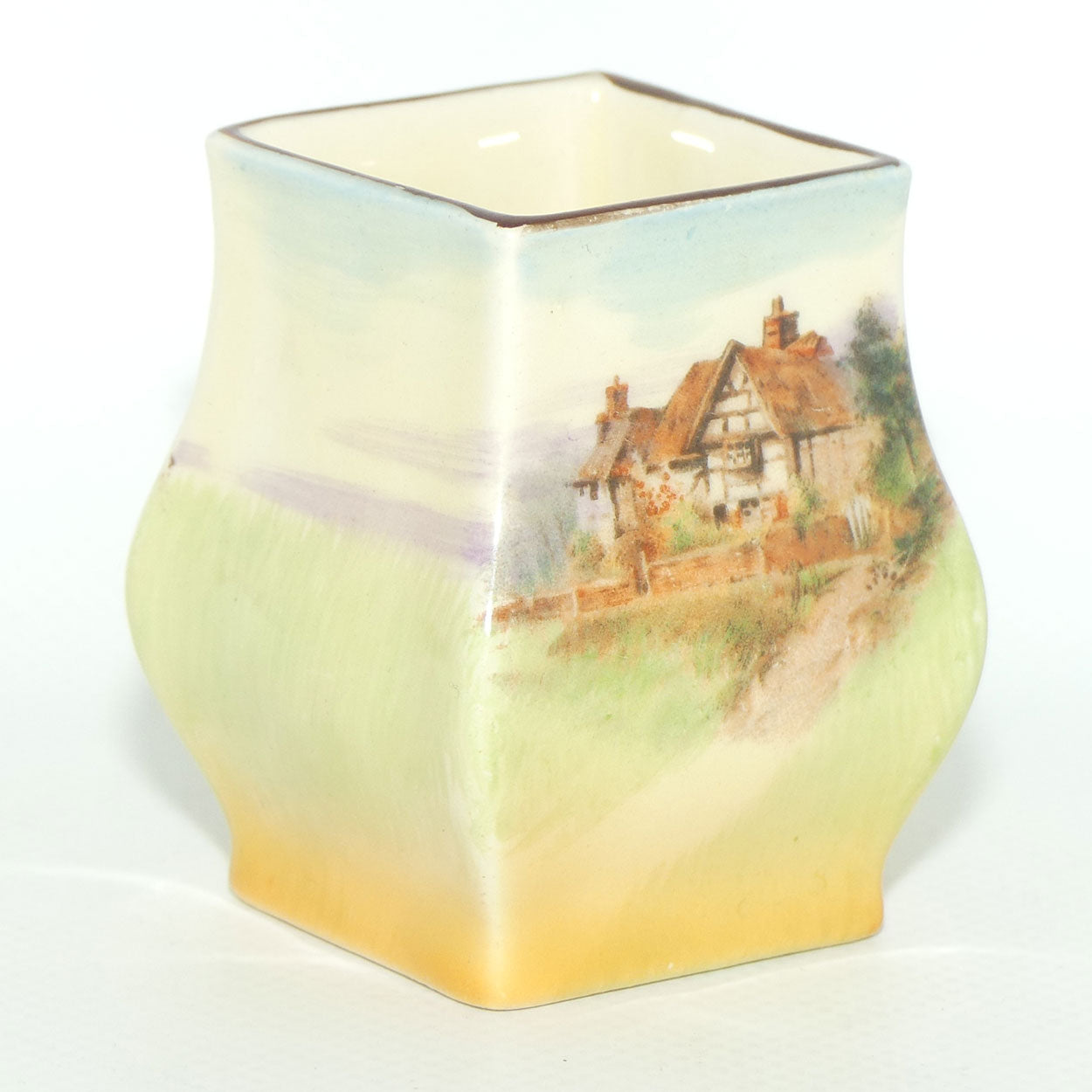 Royal Doulton English Cottages A vase Shape 7018 | D4987