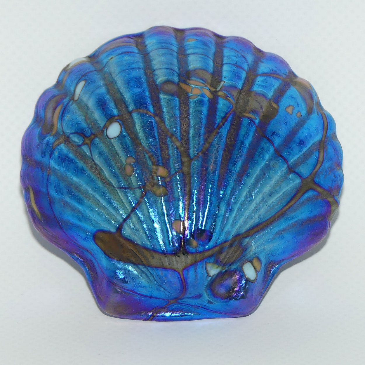 Colin Heaney Iridescent Art Glass shell paperweight