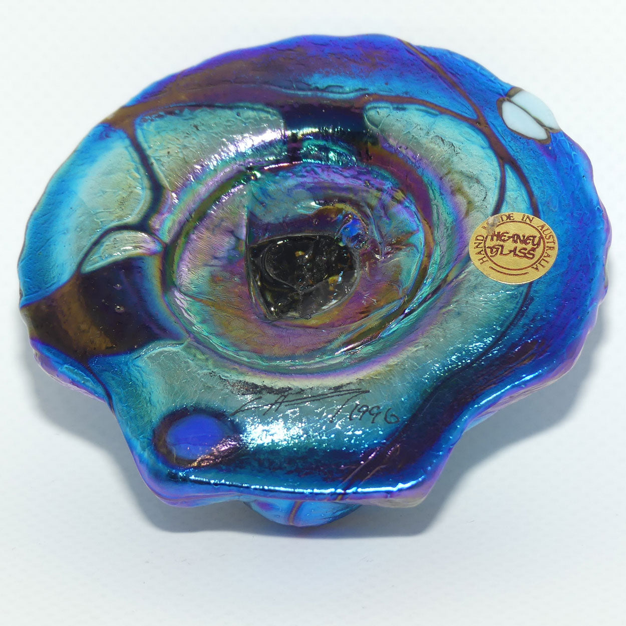 Colin Heaney Iridescent Art Glass shell paperweight