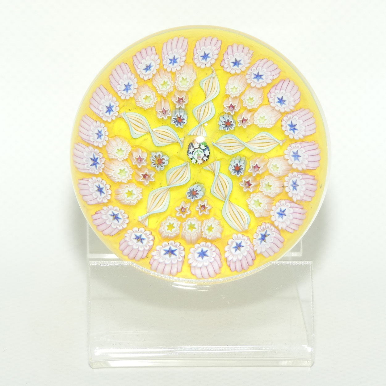 John Deacons Scotland Millefiori 5 Spoke small paperweight | Buttercup