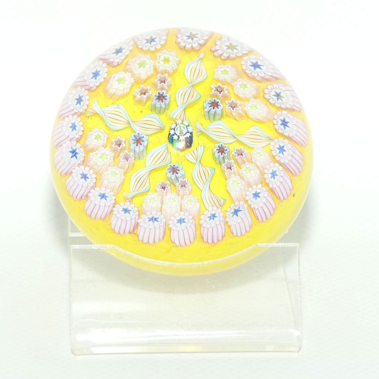 John Deacons Scotland Millefiori 5 Spoke small paperweight | Buttercup