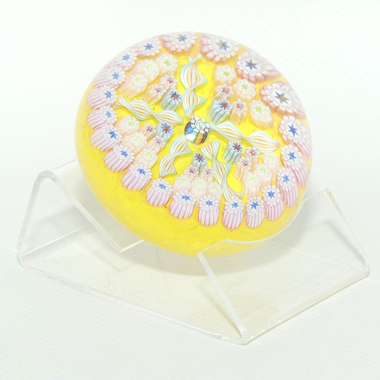 John Deacons Scotland Millefiori 5 Spoke small paperweight | Buttercup