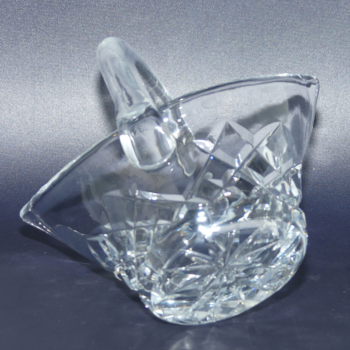 Small Crystal basket | Diamond Cut with pointed shape