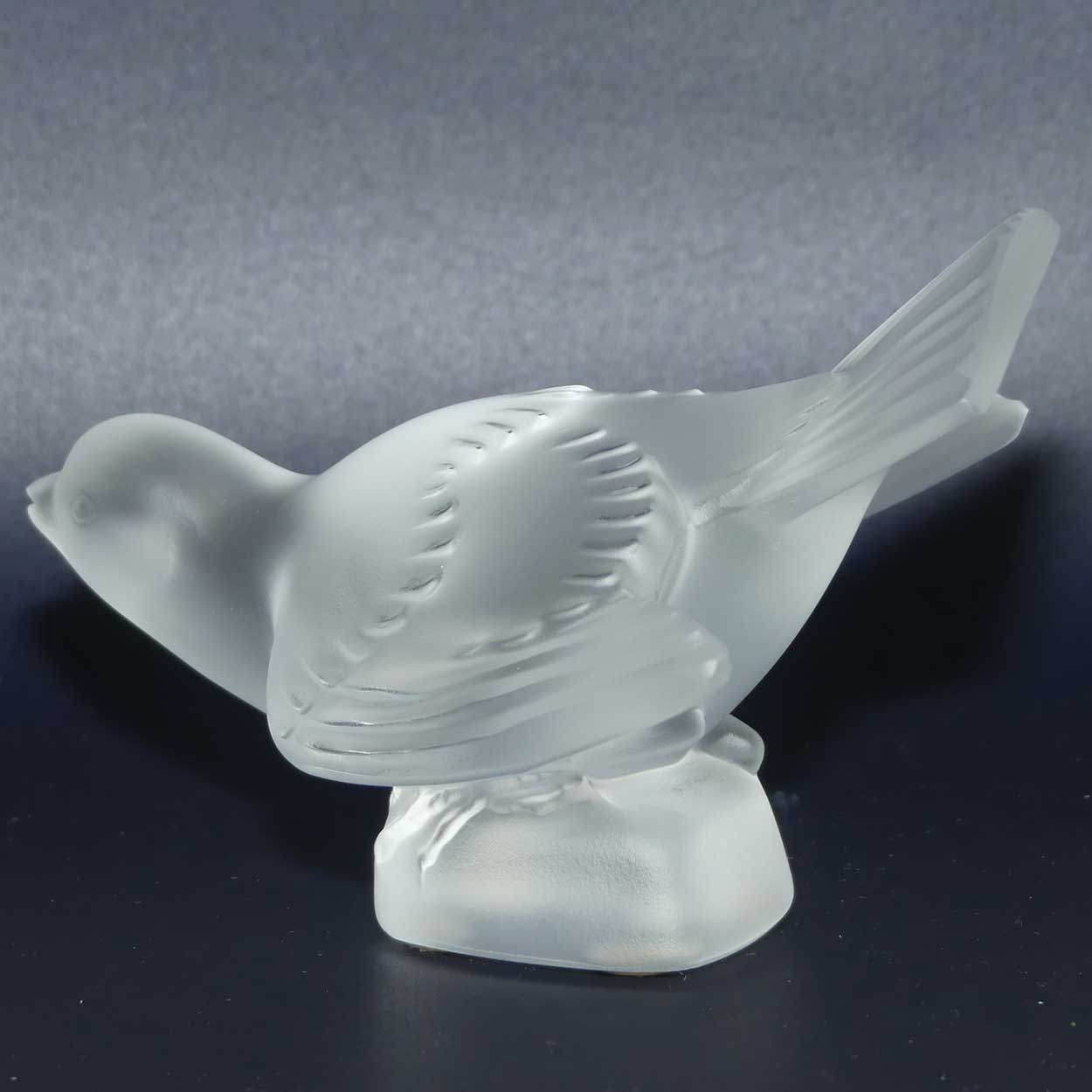 Lalique France figure | Sparrow with Wings Out