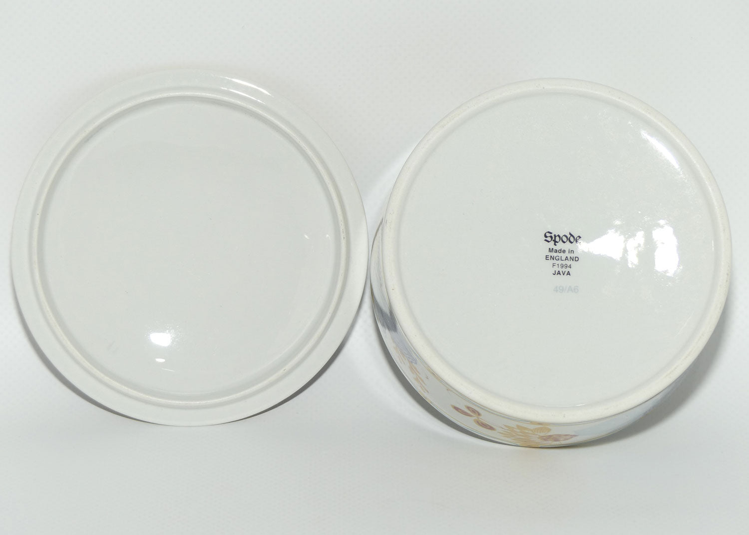 Spode Java pattern trinket box | boxed