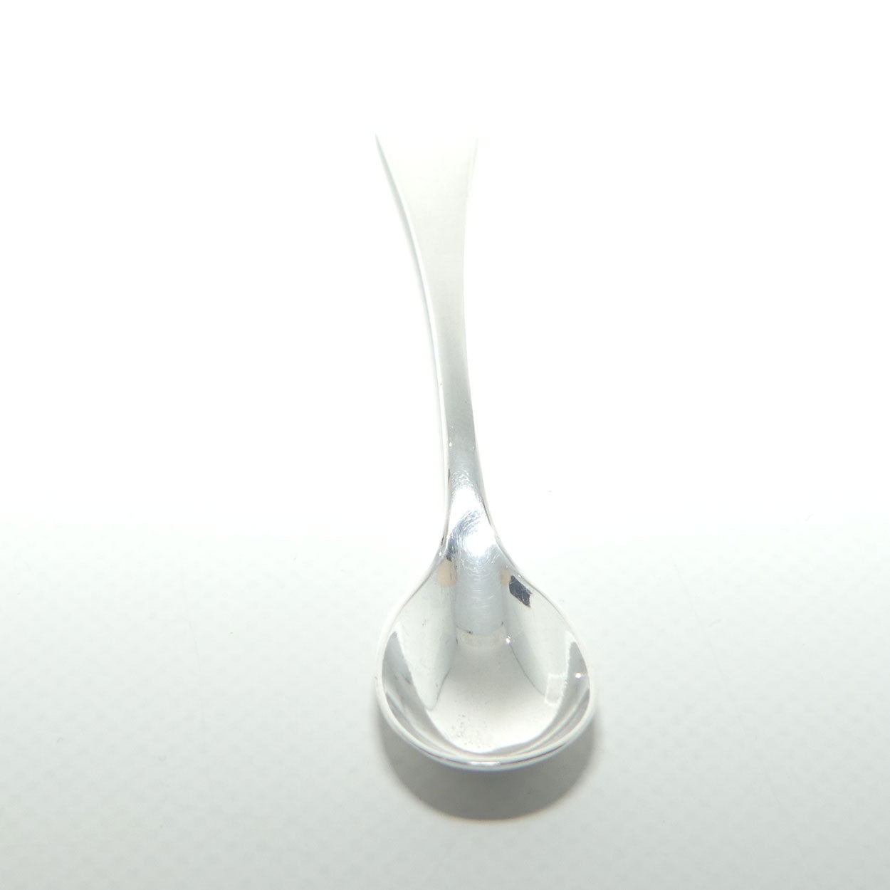 Victorian era Sterling Silver egg spoon | Sheffield 1896 | 17.5 grams