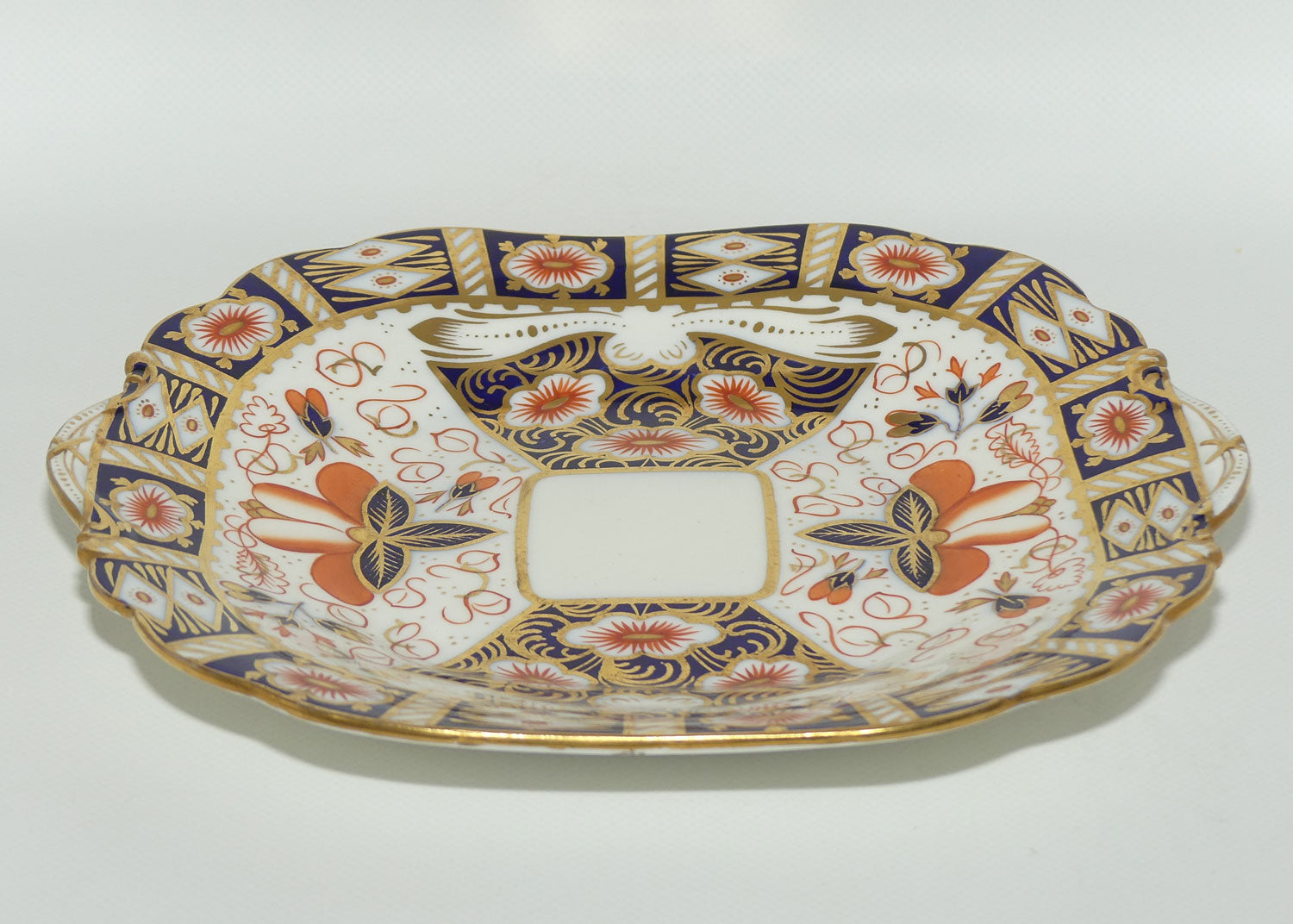 Aynsley Imari pattern tab handle cake plate