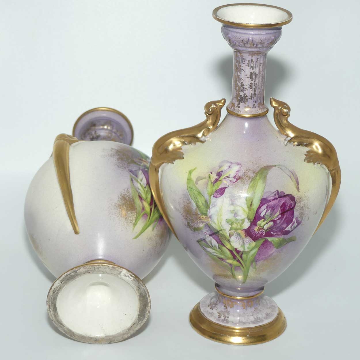 Pair of Victorian era Staffordshire vases | Gilt decoration and Purple tones