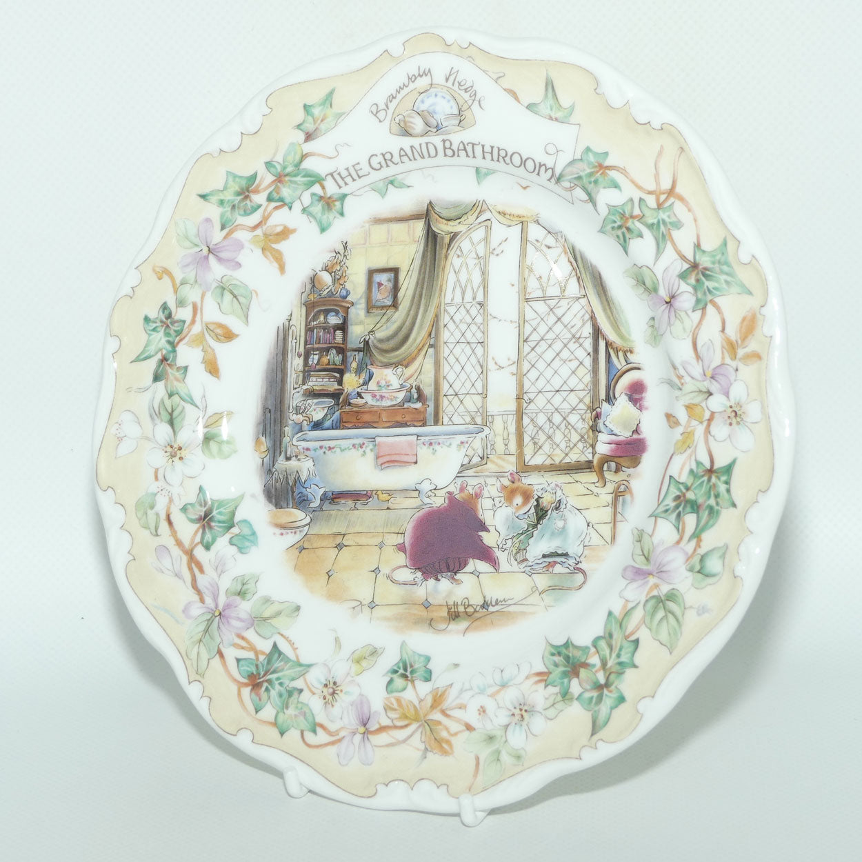 Royal Doulton Brambly Hedge Giftware | Secret Staircase series plate | The Grand Bathroom | 20cm