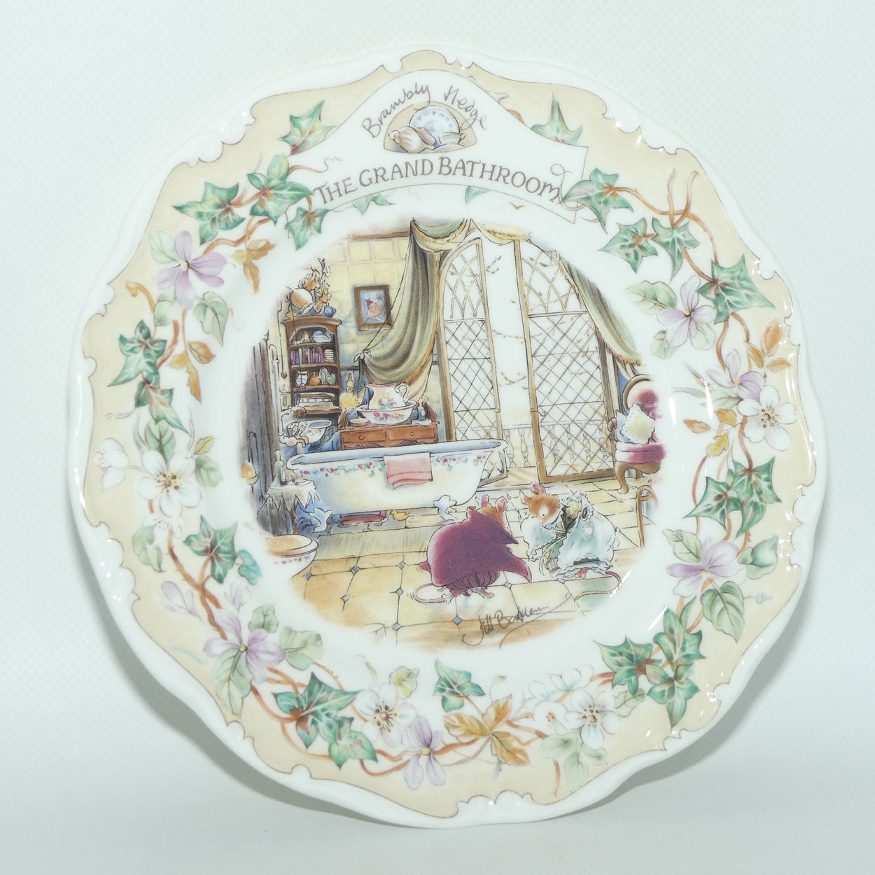 Royal Doulton Brambly Hedge Giftware | Secret Staircase series plate | The Grand Bathroom | 20cm