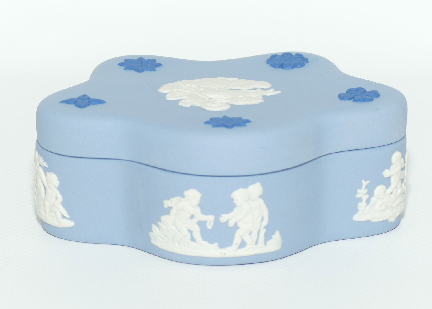 Wedgwood Jasper | Dark Blue and White on Pale Blue 5 point shape trinket box