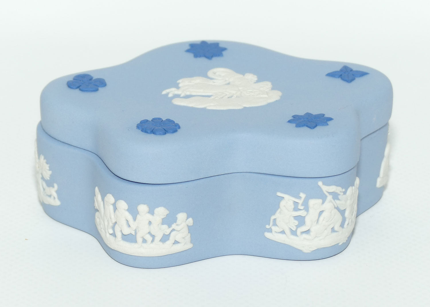 Wedgwood Jasper | Dark Blue and White on Pale Blue 5 point shape trinket box