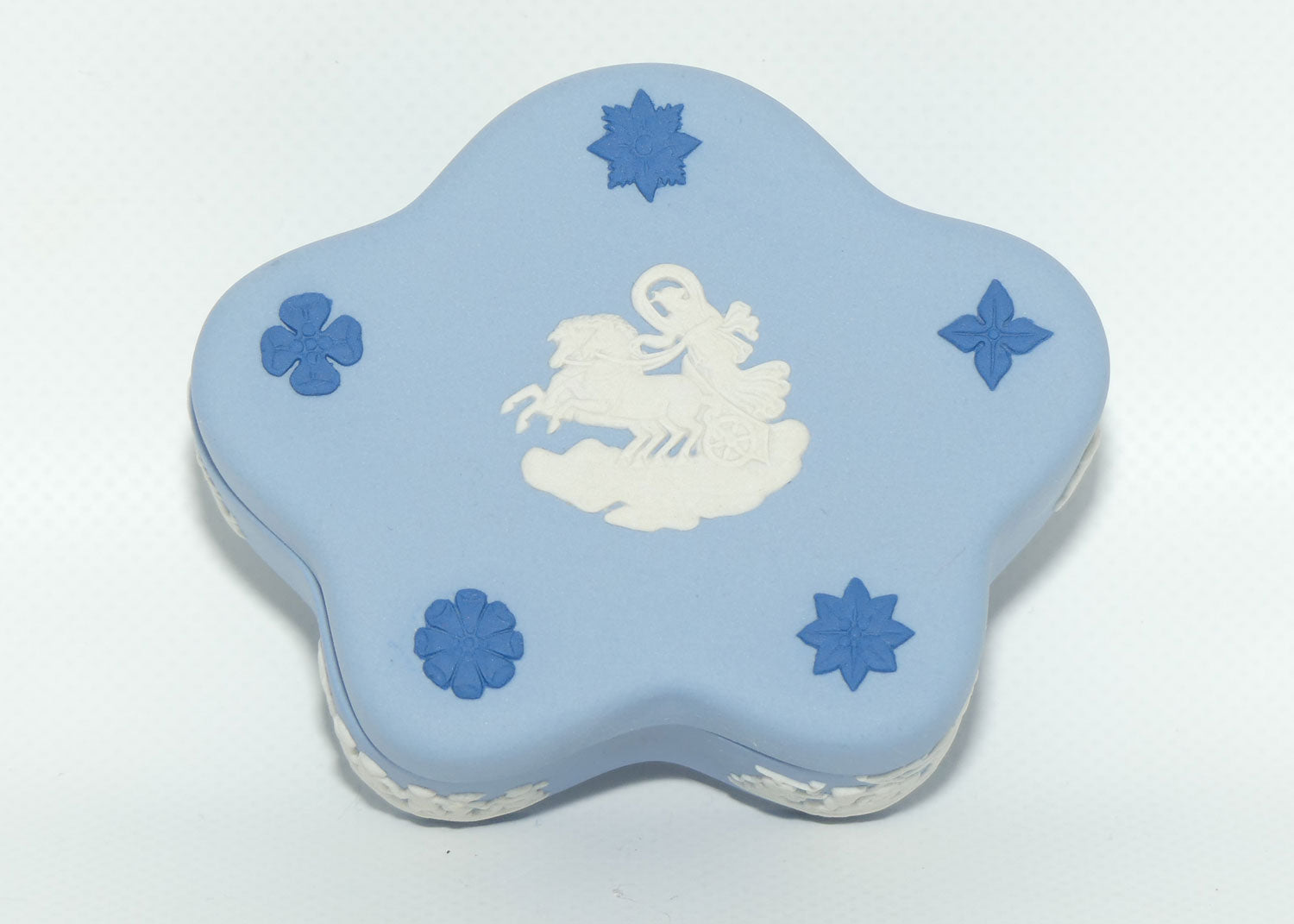 Wedgwood Jasper | Dark Blue and White on Pale Blue 5 point shape trinket box