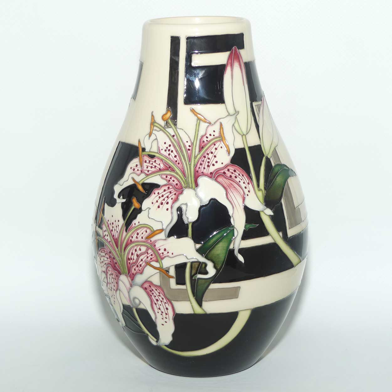 Moorcroft Stargazer Lily vase | Shape 117/9 | NE #57