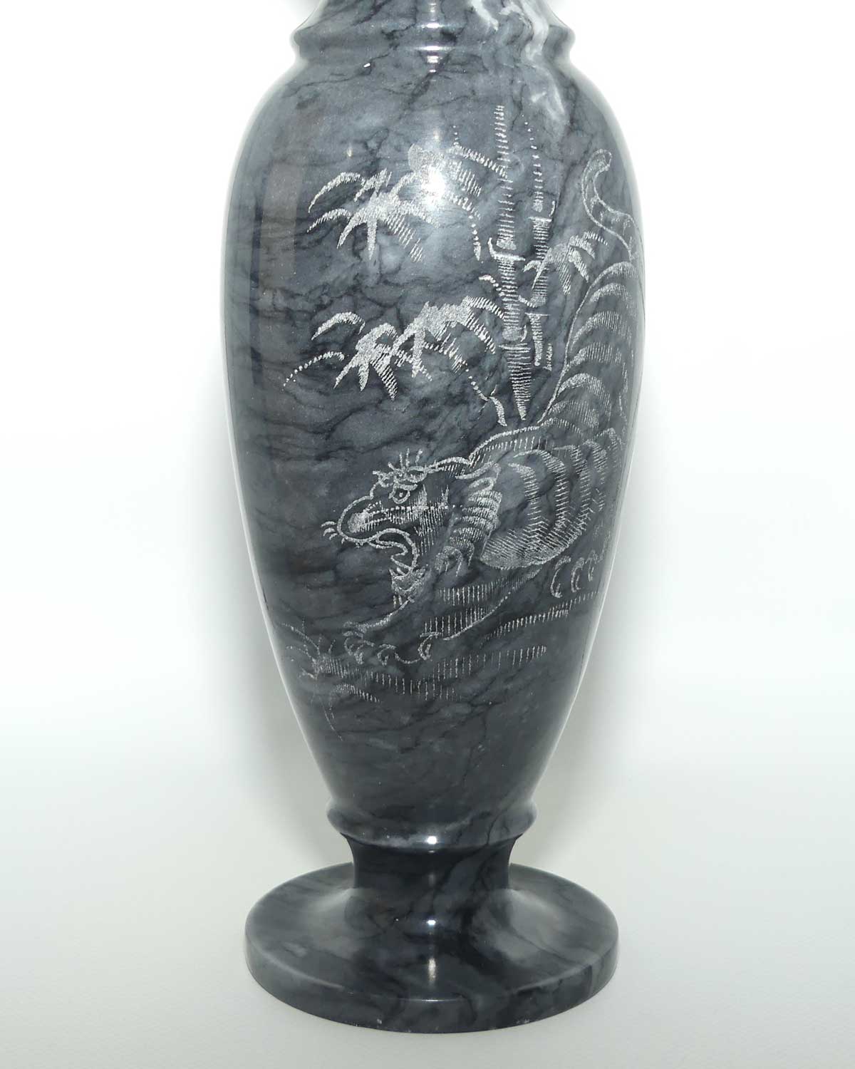 Vintage Black Marble vase decorated with etched Sumatran Tiger | 30cm tall