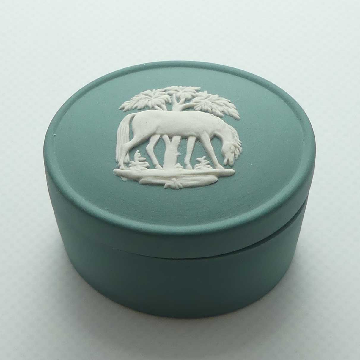 Wedgwood Jasper | White on Spruce | Stubbs Horses trinket box | #1