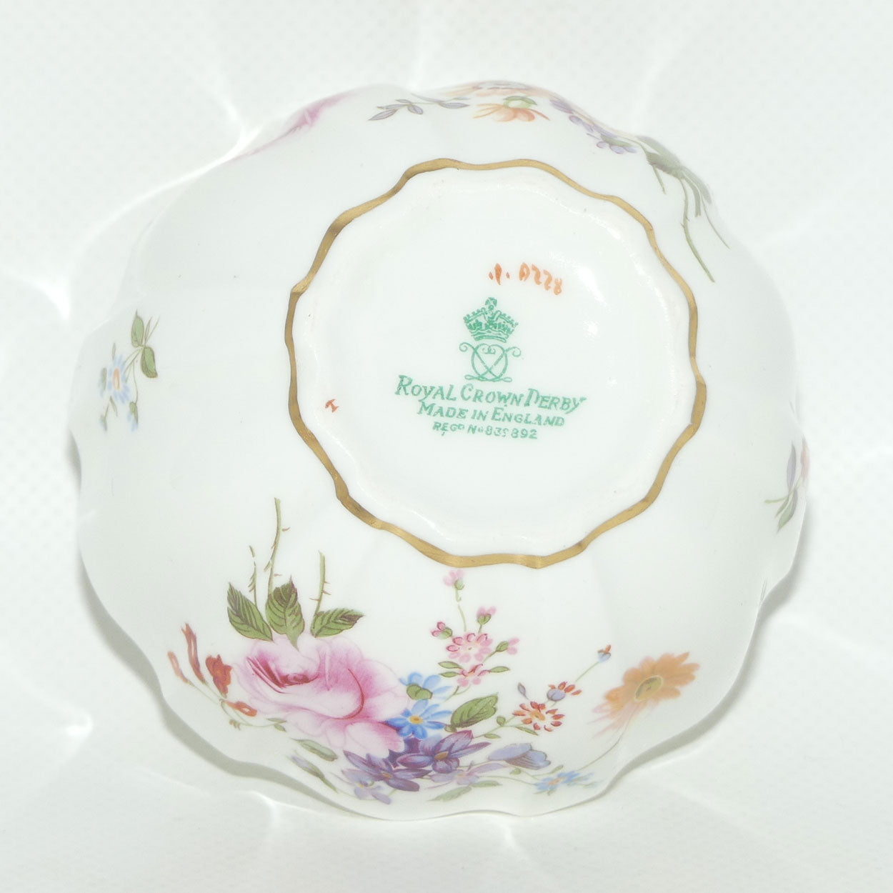 Royal Crown Derby Derby Posies sugar bowl | Fluted rim
