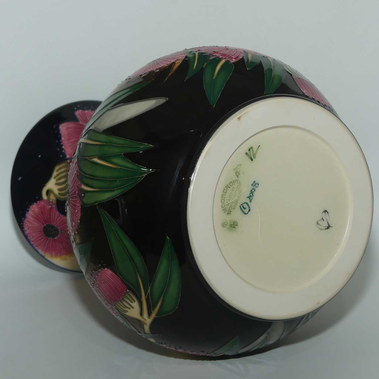 Moorcroft Australian Sugar Gliders M1/9 vase | #3