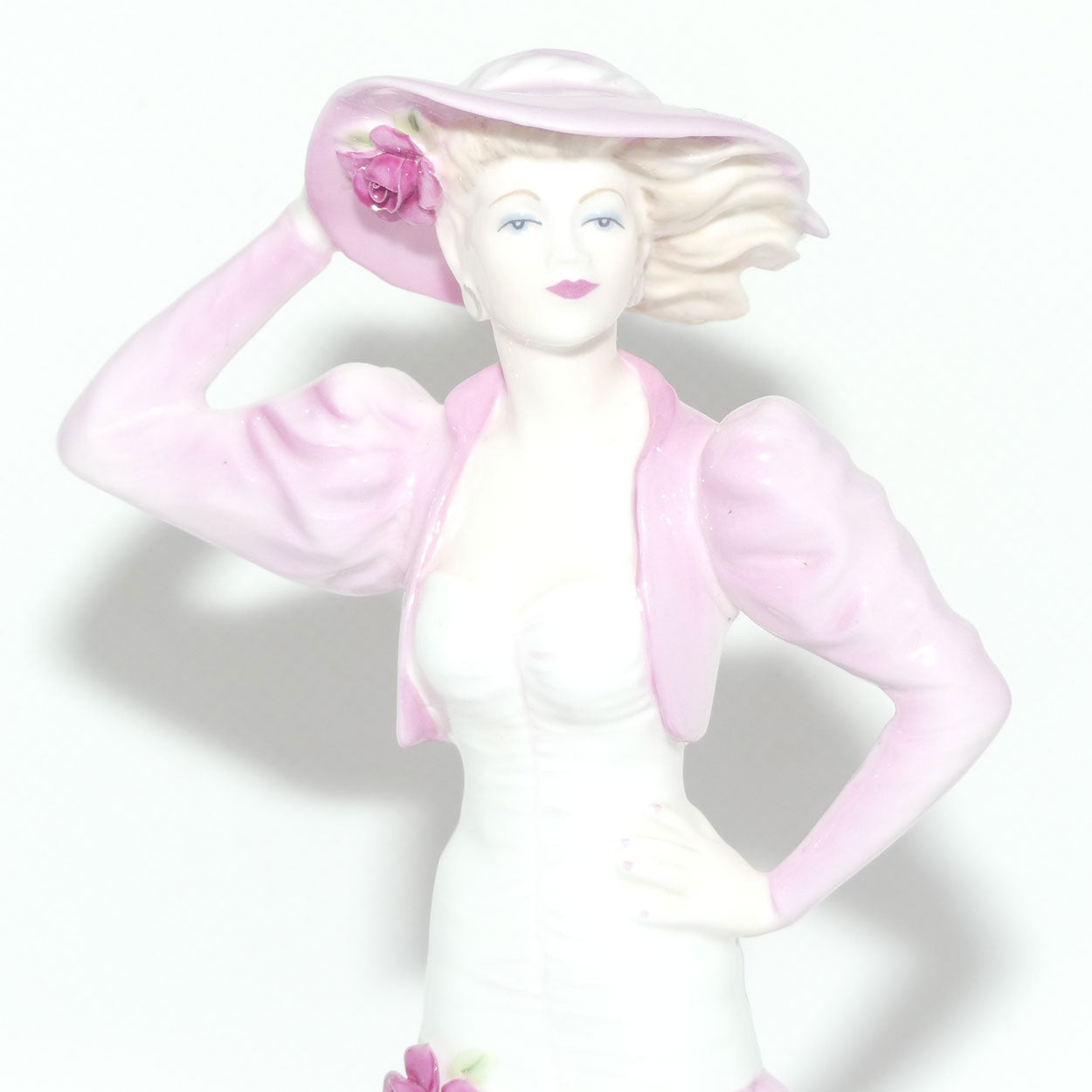 Coalport figurine | Ladies of Fashion | Summer Romance