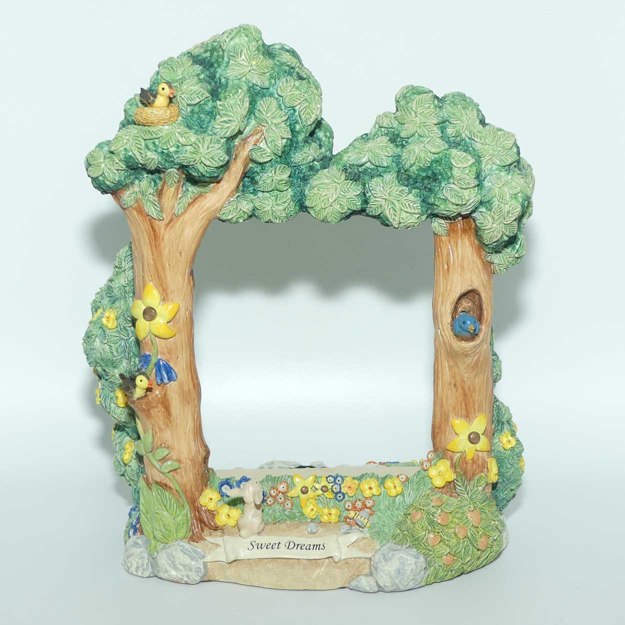 HUM1012_D MI Hummel Sweet Dreams musical display stand