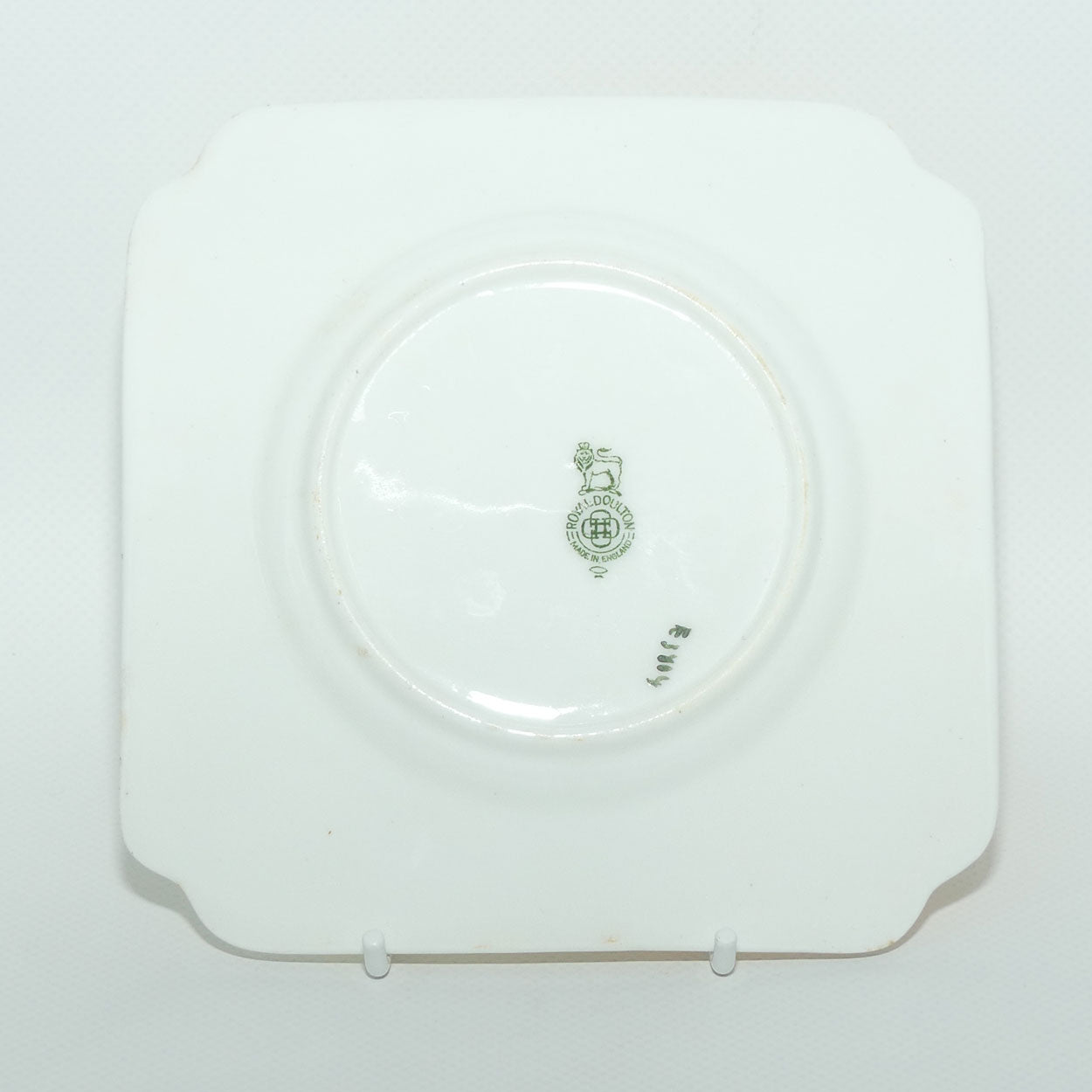 Royal Doulton Coaching Days sandwich plate E3804 | 14.5cm sq