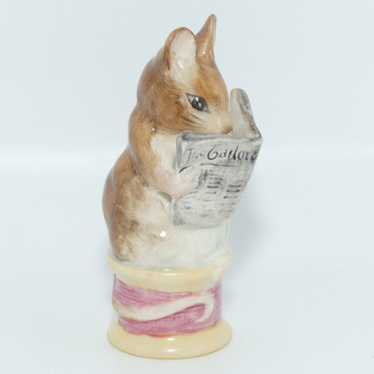 Beswick Beatrix Potter Tailor of Gloucester | BP2a Gold Oval | #1