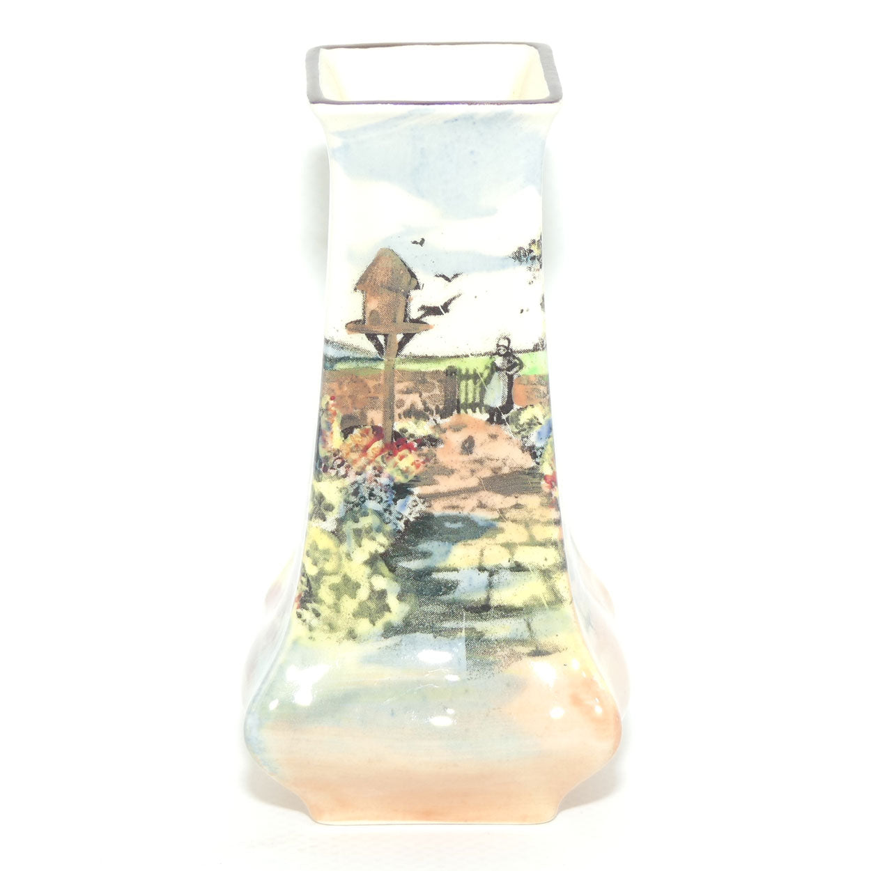 Royal Doulton Country Garden small vase D4932