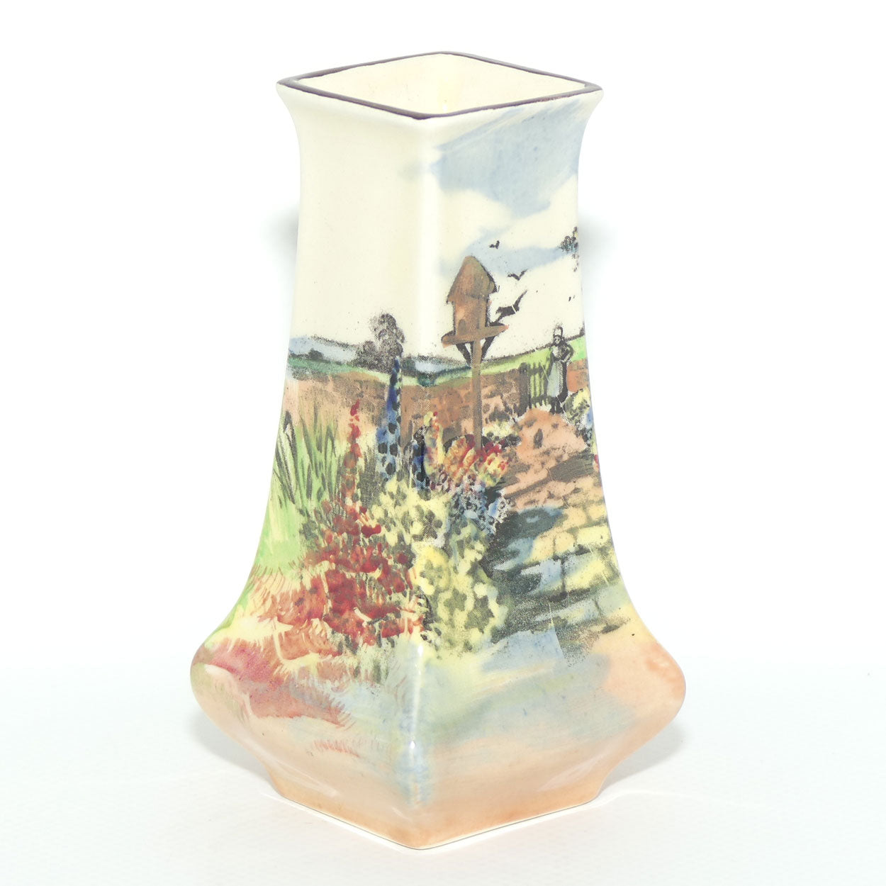 Royal Doulton Country Garden small vase D4932