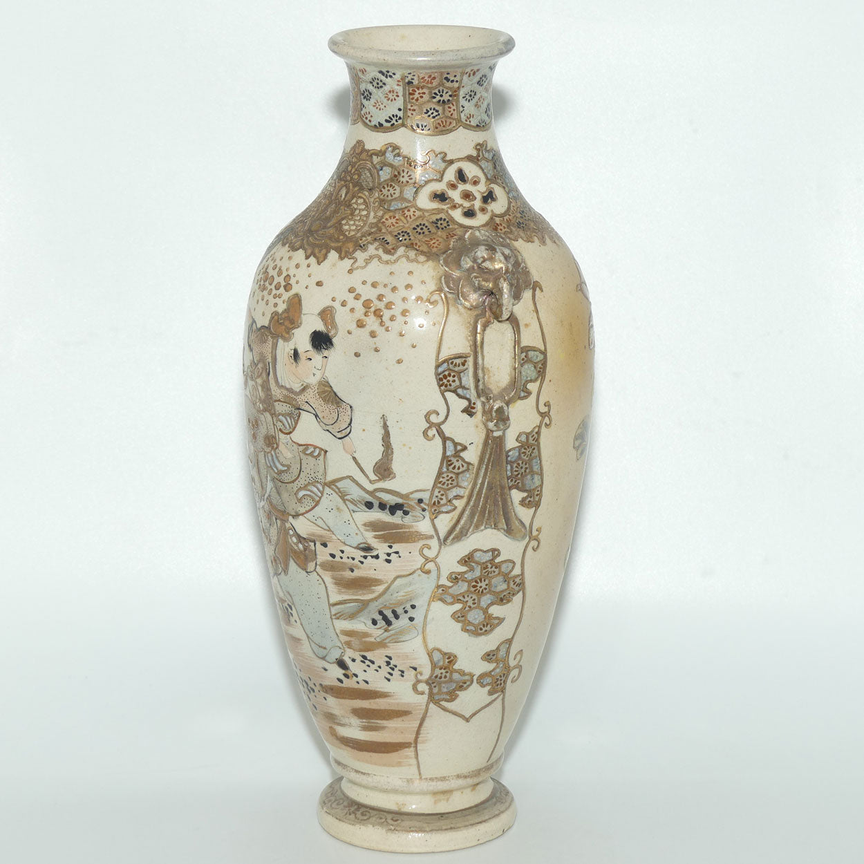 Fine Export quality Japanese Satsuma vase with moulded Elephant handles