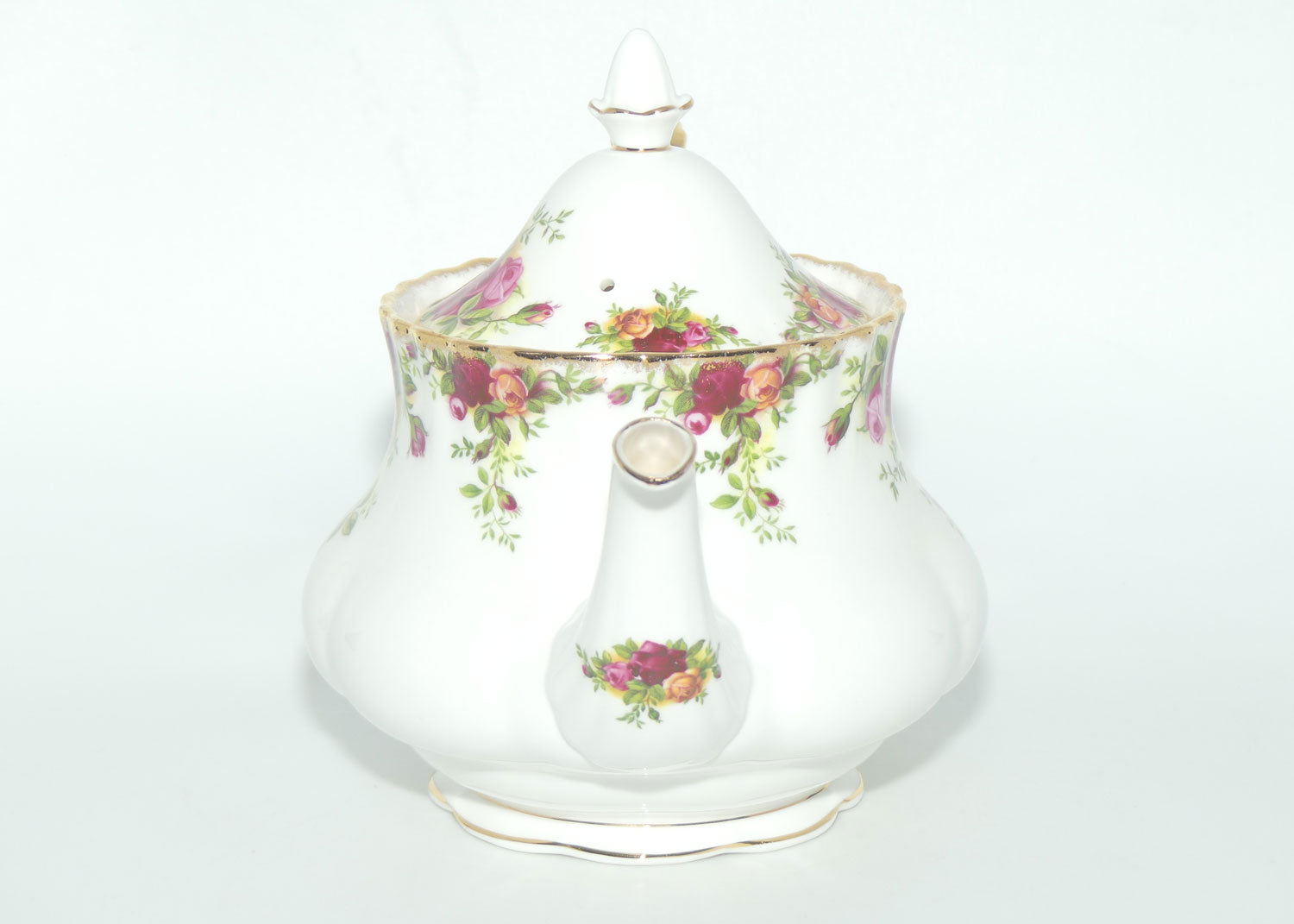 Royal Albert Bone China England Old Country Roses tea pot | 750ml | ©1962 backstamp