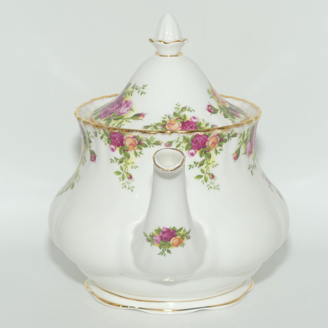 Royal Albert Bone China England Old Country Roses tea pot | 1250ml | ©1962 backstamp | #3