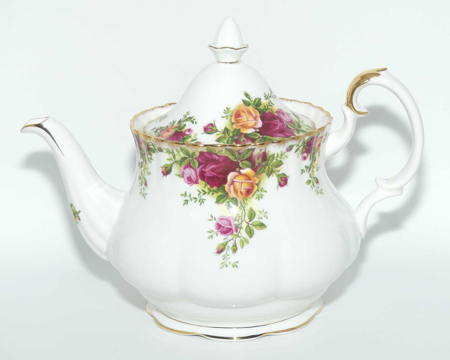 Royal Albert Bone China England Old Country Roses tea pot | 1250ml | ©1962 backstamp | factory 2nd