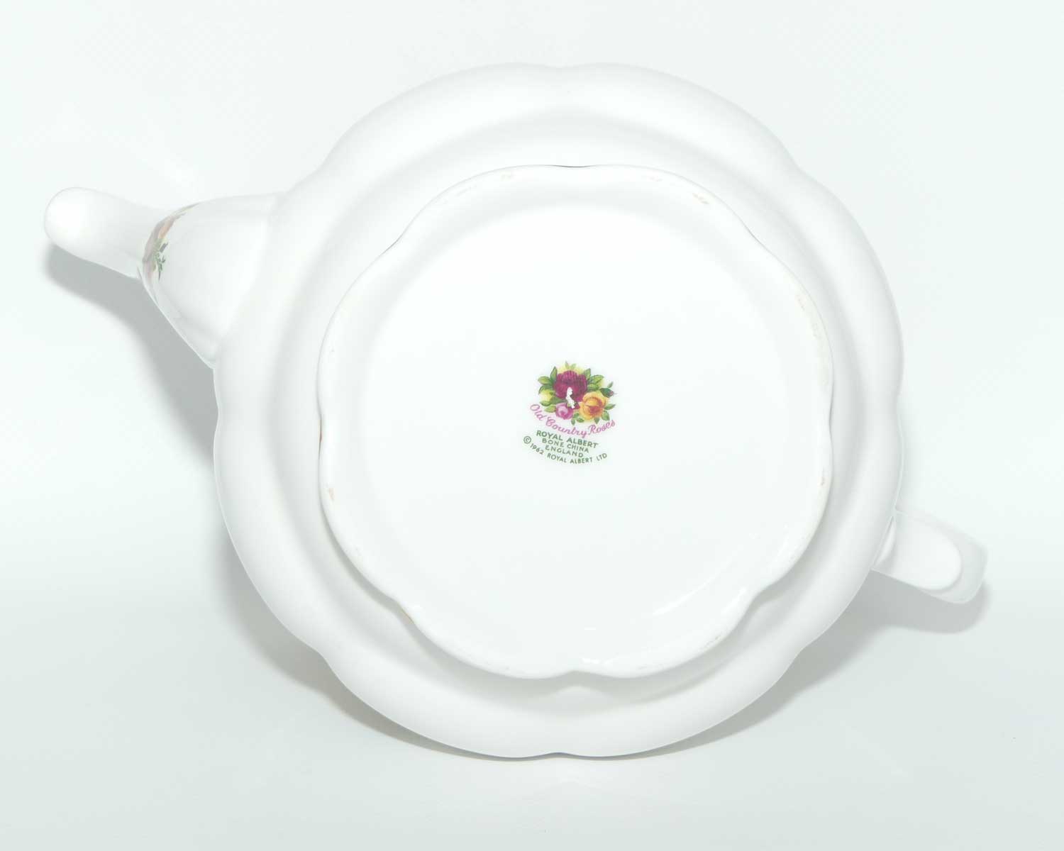 Royal Albert Bone China England Old Country Roses tea pot | 1250ml | ©1962 backstamp | factory 2nd