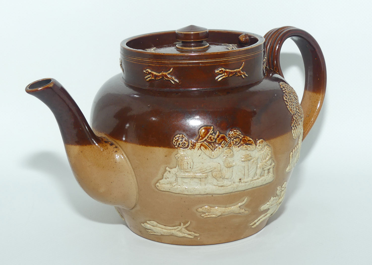 Royal Doulton Harvest Hunting tea pot | Large | Reeded handle