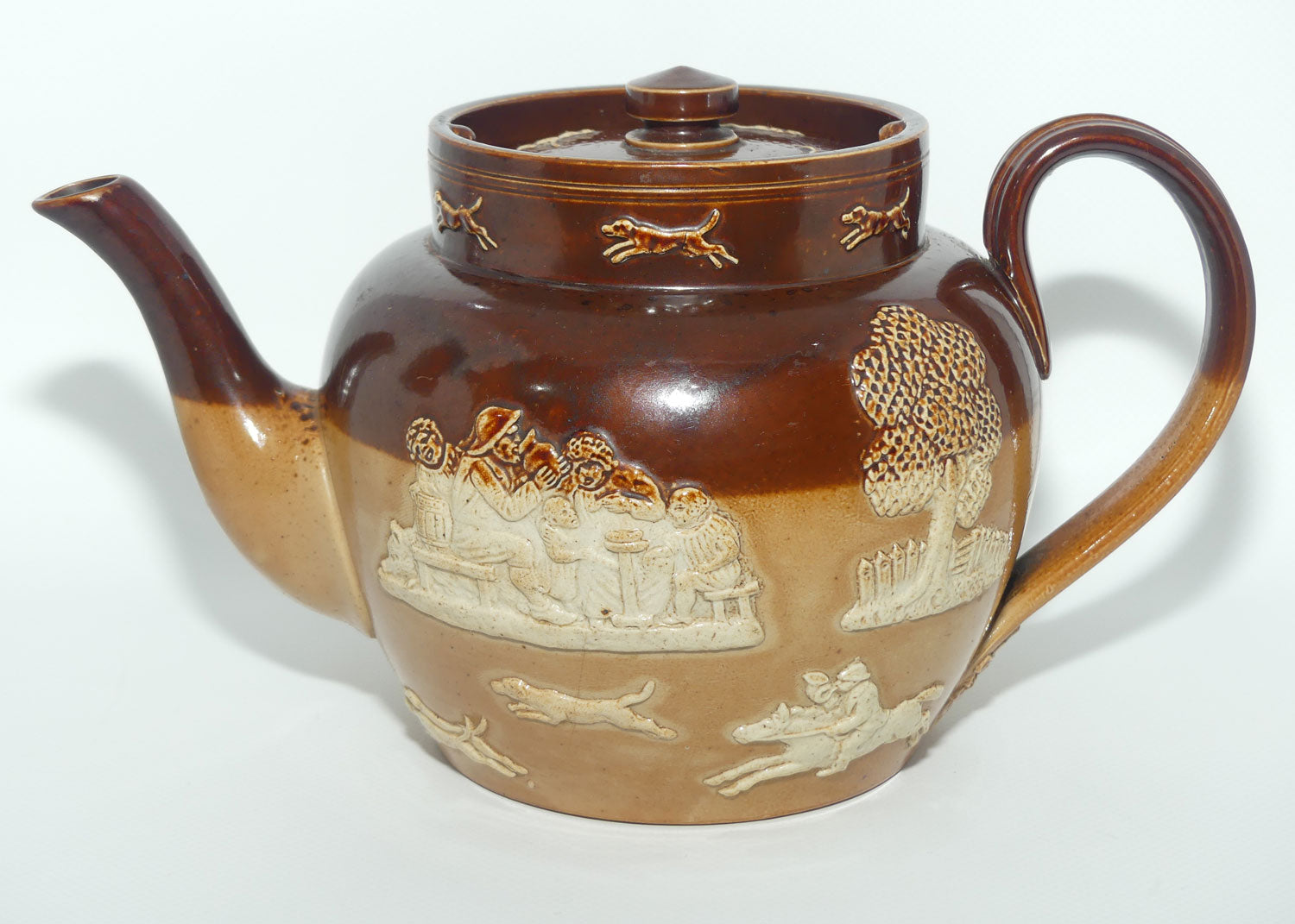 Royal Doulton Harvest Hunting tea pot | Large | Reeded handle