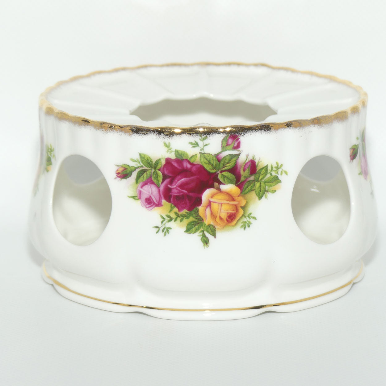 Royal Albert Bone China England Old Country Roses Teapot Warmer | © 1962 Royal Albert Ltd backstamp